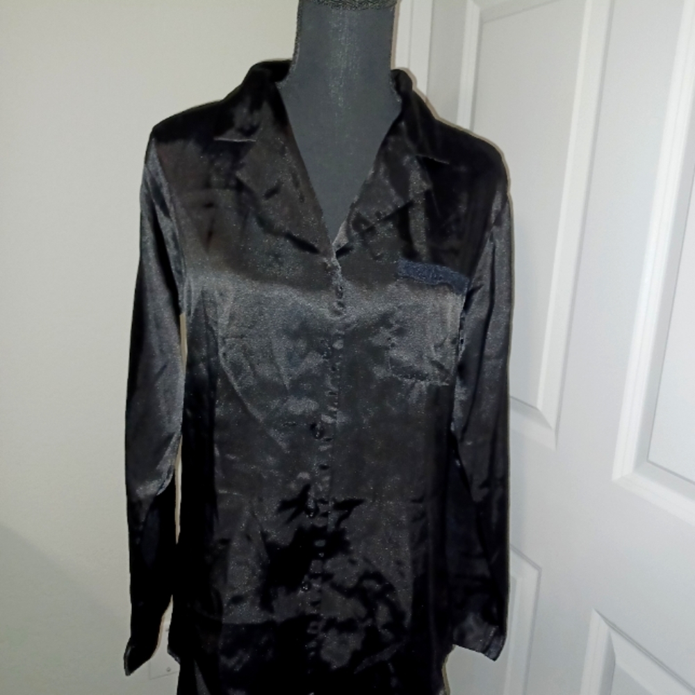 Adonna 2 Piece Black Satin Pajama Set  ** EUC **